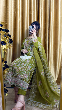 ELAAF-3PC LAWN SEQUIN EMBROIDERED SHIRT WITH BAMBER PURE EMB DUPATTA AND PLAIN TROUSER | KF-134