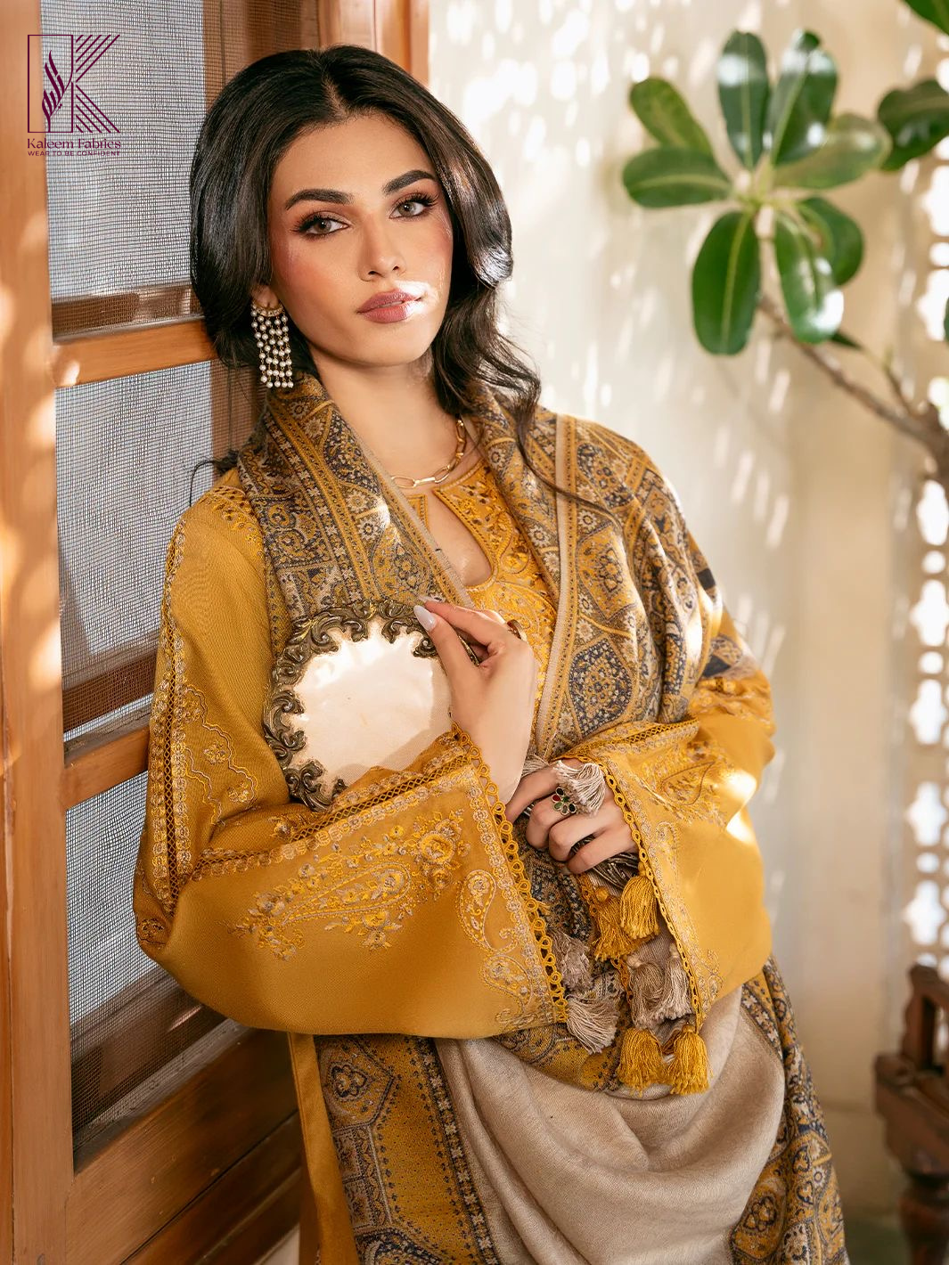 IZEL-3PC DHANAK EMBROIDERED SHIRT WITH COURTRAI PRINTED SHAWL & TROUSER | KF-4372