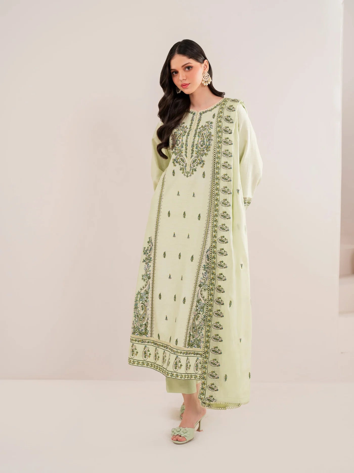 GARNET-3PC LAWN EMBROIDERED SHIRT WITH LAWN EMBROIDERED DUPATTA AND TROUSER | KF-4629