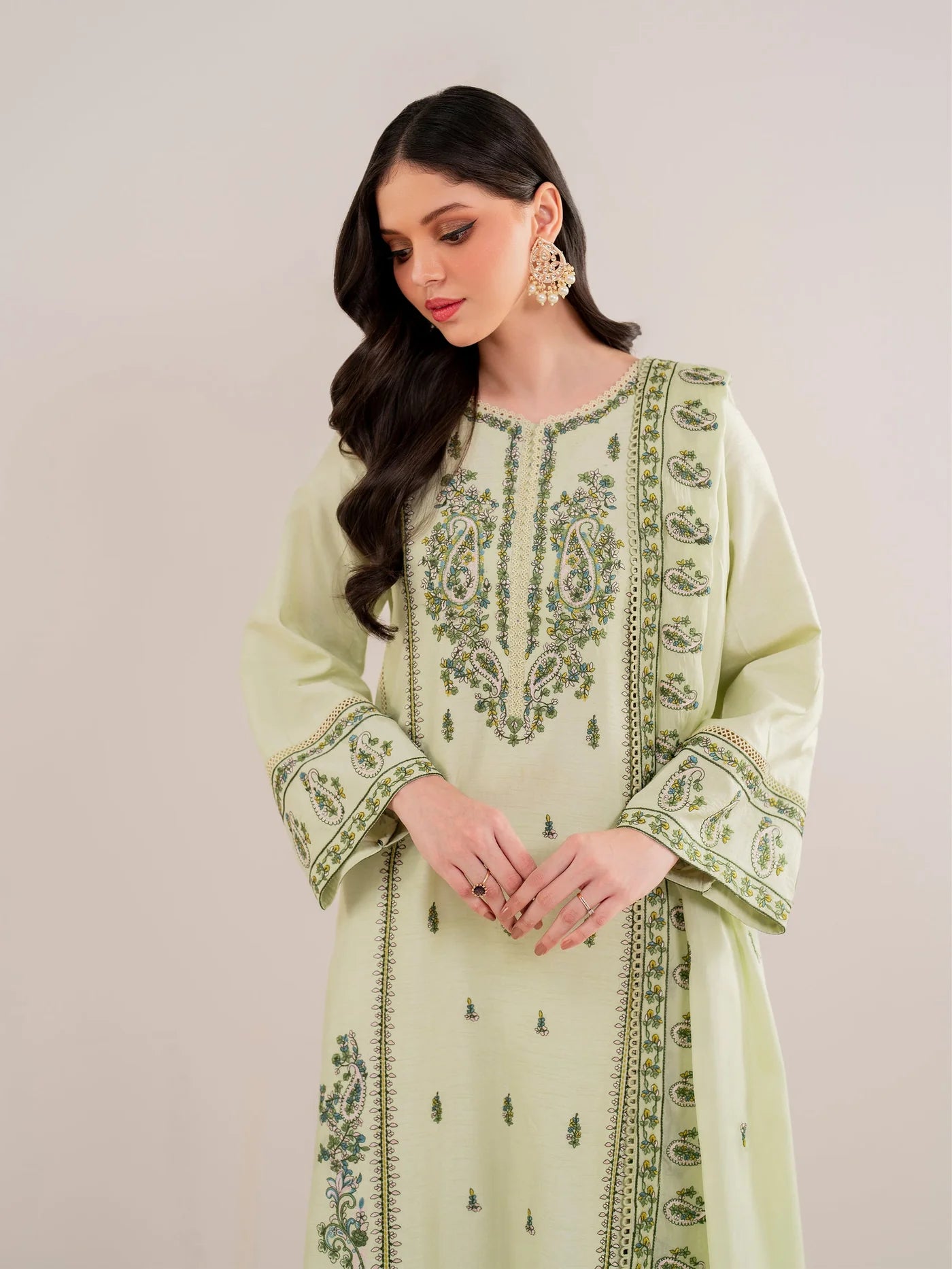 GARNET-3PC LAWN EMBROIDERED SHIRT WITH LAWN EMBROIDERED DUPATTA AND TROUSER | KF-4629