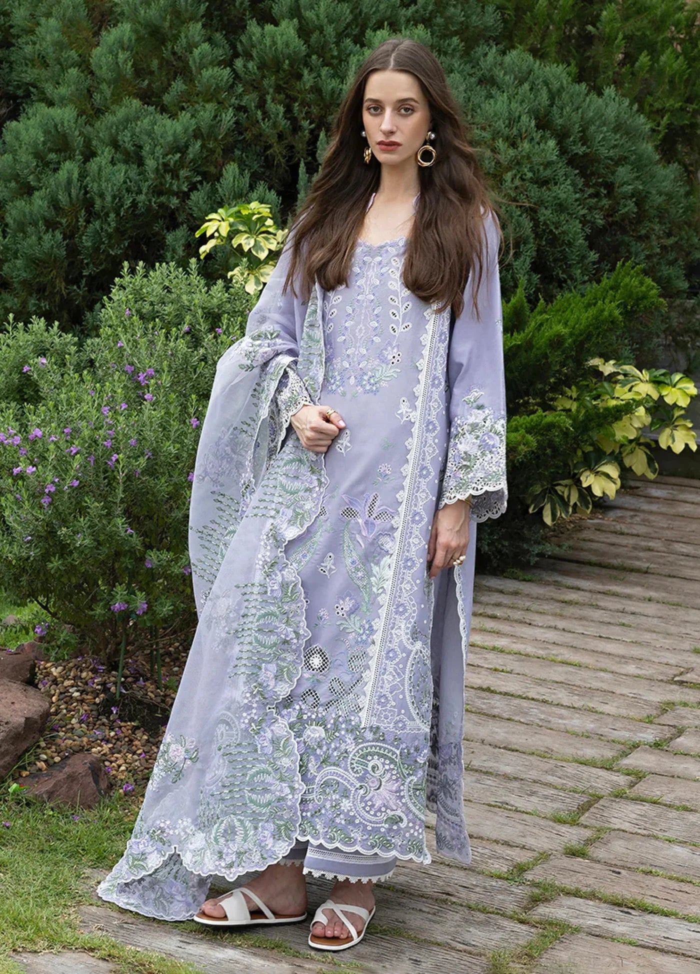 MUSHQ-3PC LAWN EMBROIDERED SHIRT WITH KHADDI NET EMB DUPATTA AND TROUSER | KF-4804