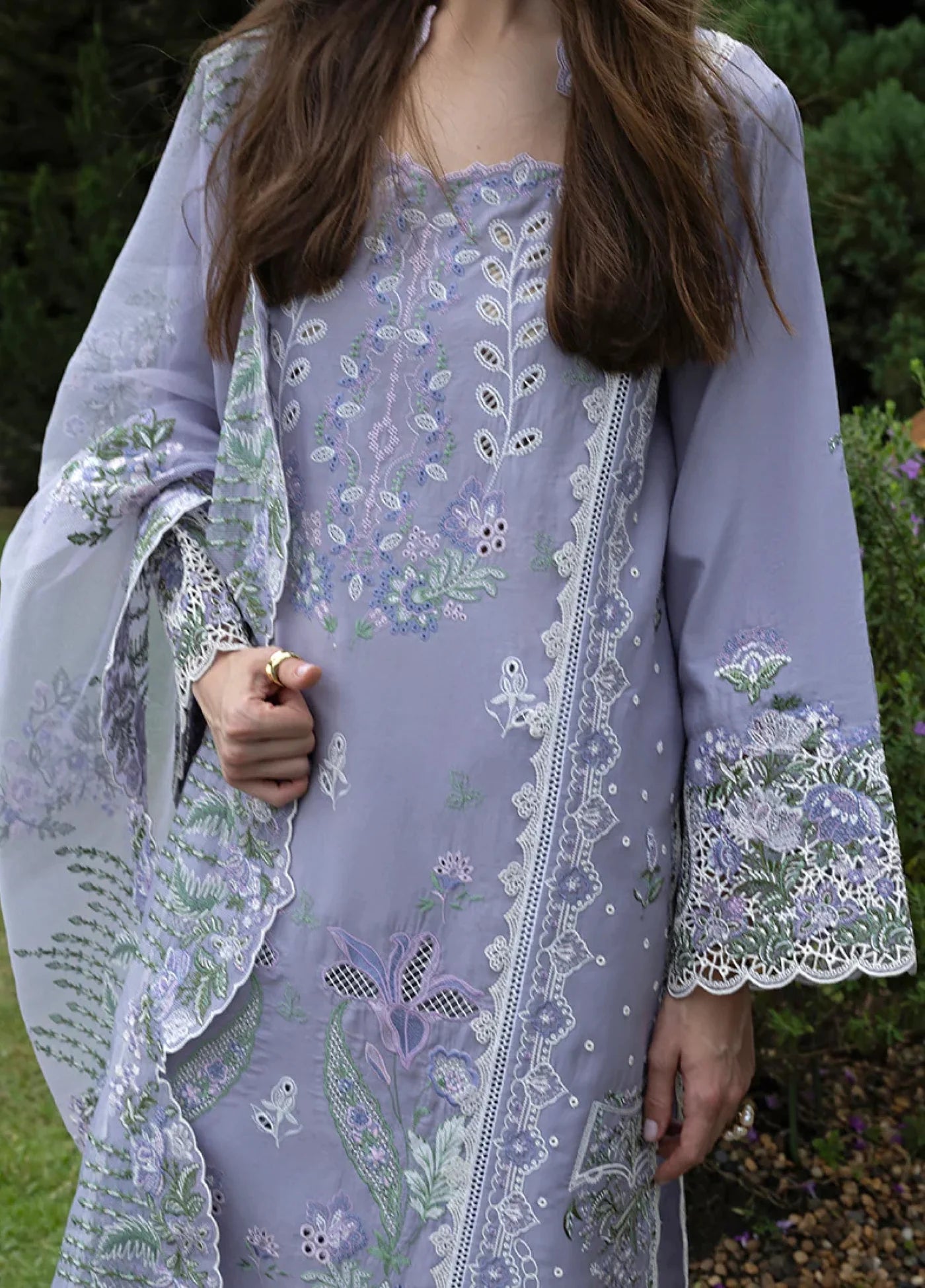 MUSHQ-3PC LAWN EMBROIDERED SHIRT WITH KHADDI NET EMB DUPATTA AND TROUSER | KF-4804