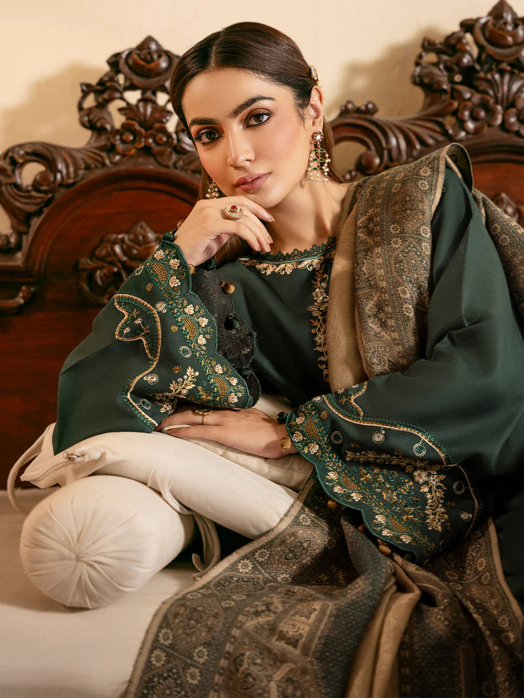 IZEL - 3PC LAWN EMBROIDERED SHIRT WITH CHIFFON PRINT DUPATTA AND TROUSER | KF-4671