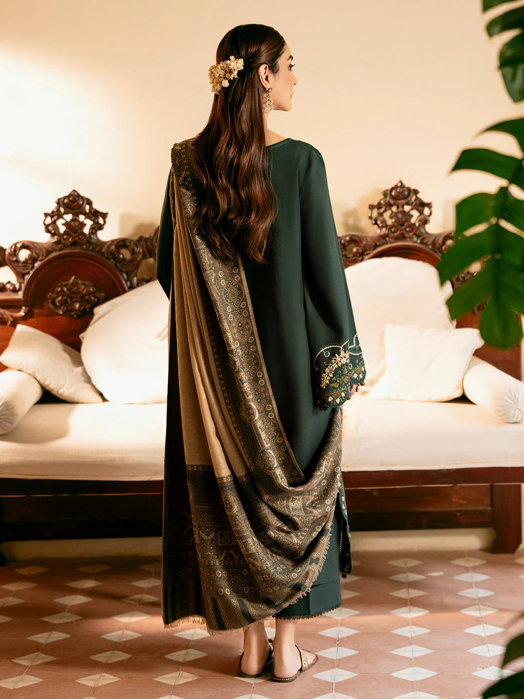IZEL - 3PC LAWN EMBROIDERED SHIRT WITH CHIFFON PRINT DUPATTA AND TROUSER | KF-4671