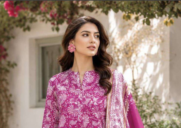 Isbah Noor Vol 106 - Design 09