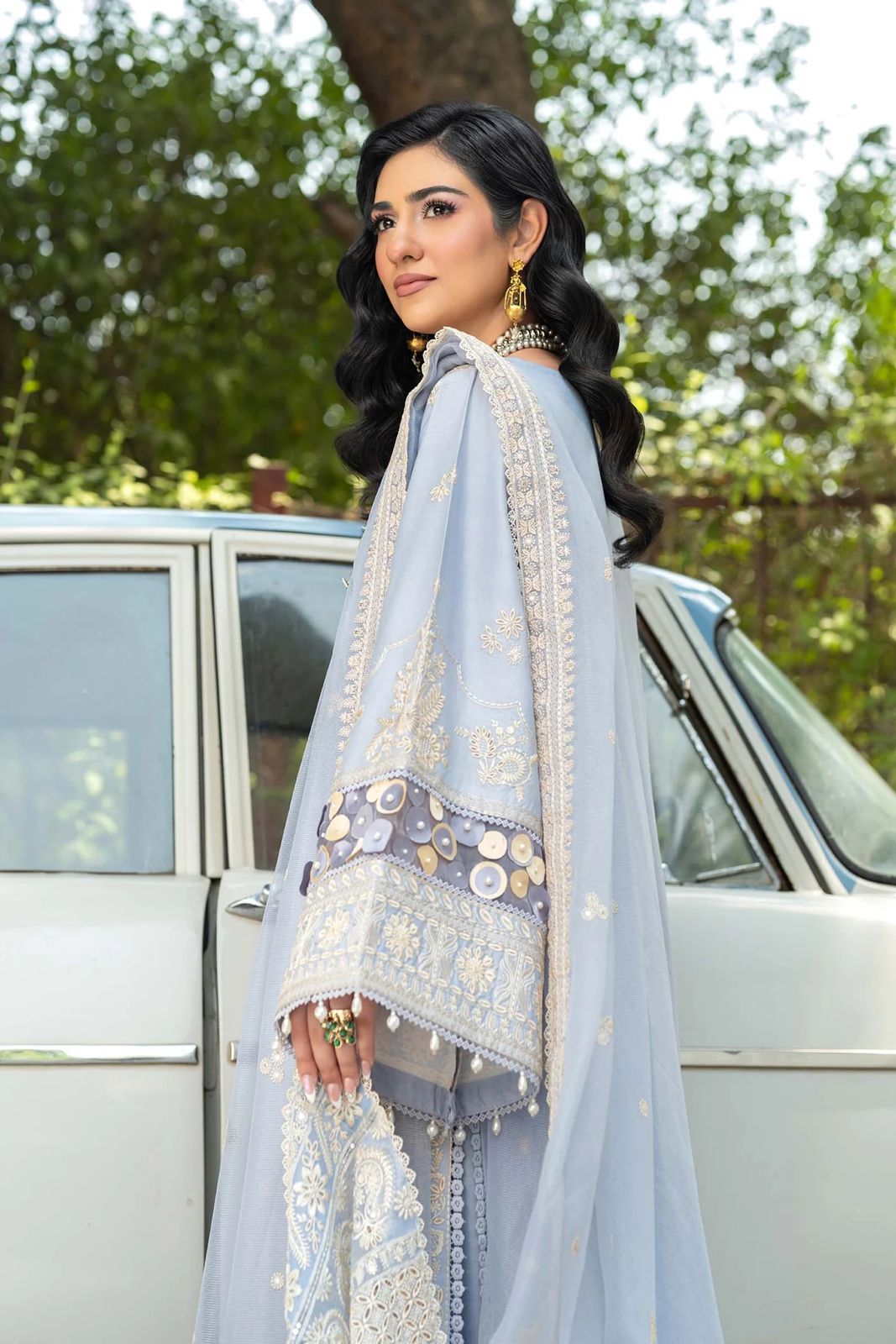ETHNC-3PC LAWN EMBROIDERED SHIRT WITH ORGANZA EMBROIDERED DUPATTA AND TROUSER | KF-4710