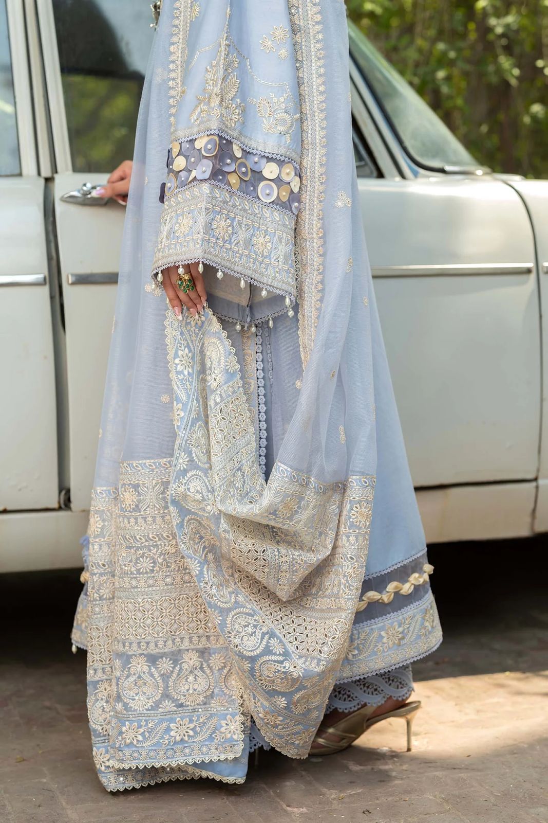 ETHNC-3PC LAWN EMBROIDERED SHIRT WITH ORGANZA EMBROIDERED DUPATTA AND TROUSER | KF-4710
