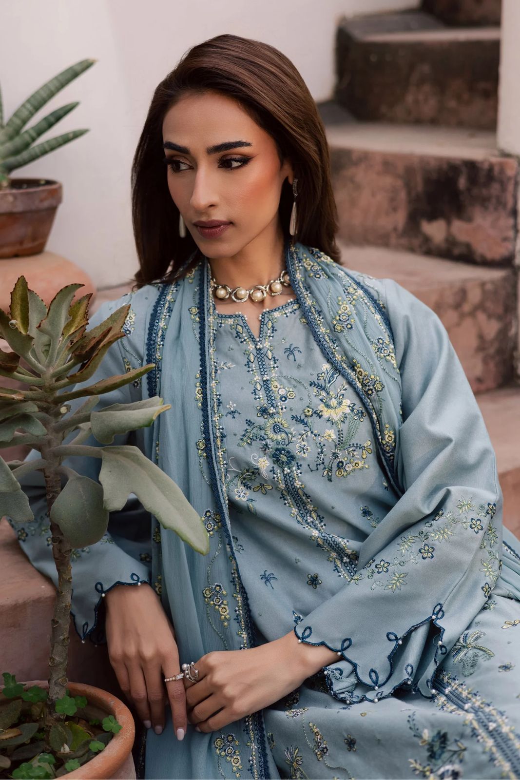 BATIK-3PC LAWN EMBROIDERED SHIRT WITH KHADDI NET EMB DUPATTA AND TROUSER | KF-4750