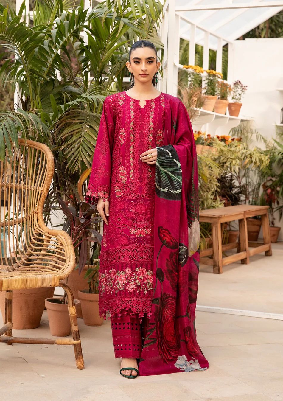BAROUQE-3PC LAWN CHIKENKARI EMBROIDERED SHIRT WITH CHIFFOON PRINT DUPATTA AND EMB TROUSER | KF-4736